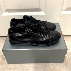 Men's Prada Sneakers Blk saffiano leather size 8.5